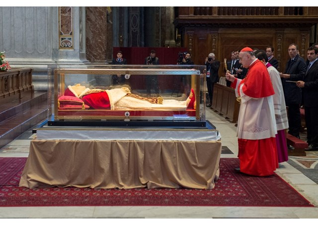Thánh tích (thi hài) thánh Giáo hoàng Gioan XXIII được đưa đến Bergamo