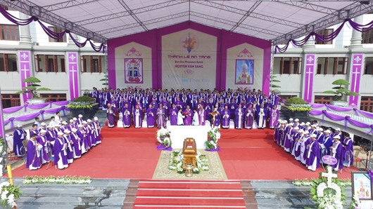 Giáo phận Thái Bình: Tang lễ Đức cha Phanxixô Xaviê Nguyễn Văn Sang, nguyên Giám mục giáo phận Thái Bình