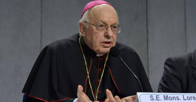 Đức hồng y Baldisseri: “Thượng Hội đồng Giám mục sẽ không bàn về việc truyền chức cho những người nam đã lập gia đình”