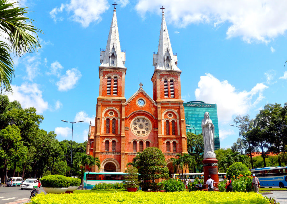 Nhà thờ Đức Bà Sài Gòn và hai lần bốc thăm định mệnh