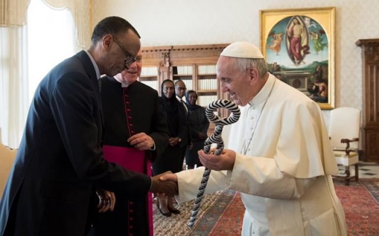Đức Thánh Cha tiếp kiến Tổng thống Rwanda: xin lỗi vì người Công giáo đã làm cho khuôn mặt của Giáo hội trở nên méo mó
