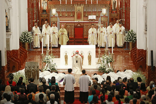 TGP Hà Nội vui mừng chào đón 12 tân linh mục